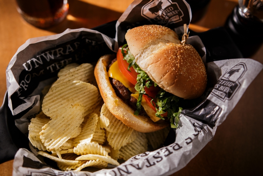 CERTIFIED ANGUS BEEF® CHUCK BURGER