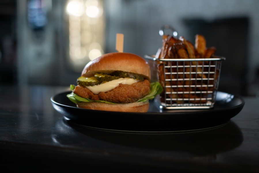 MAC CRUNCHY CHICKEN BREADED  CHICKEN BURGER